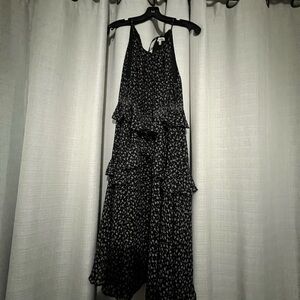 Super cute black midi from Max studios